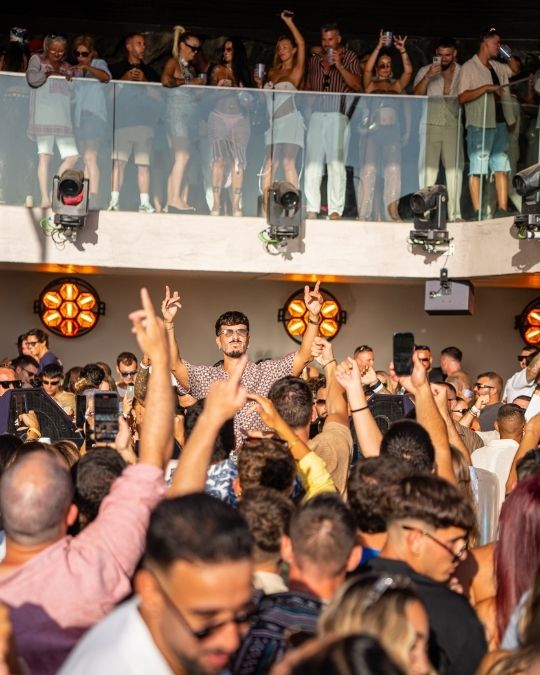 evento en Las Rocas by Farra on the Beach