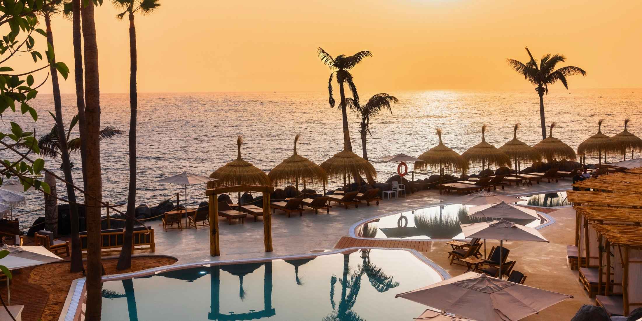 Las Rocas Beach Club